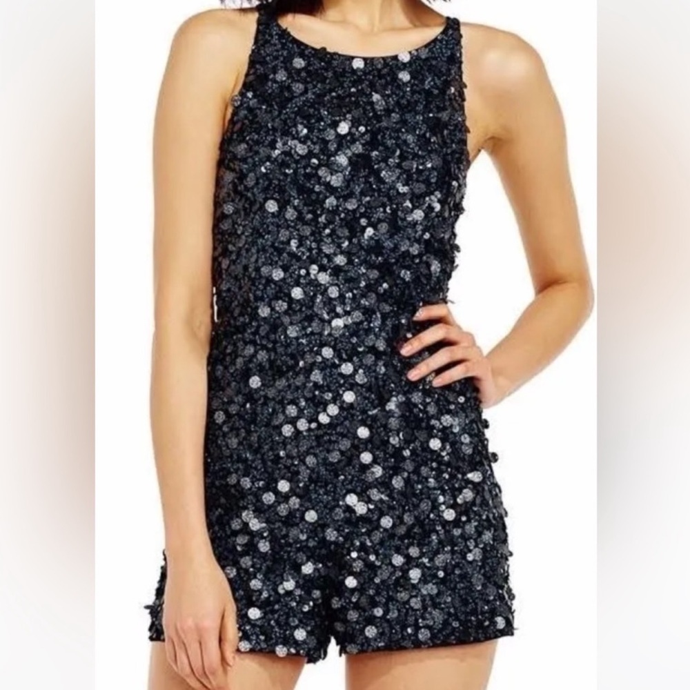 Adrienne Papell Black Sleeveless Sequin Beaded Romper 10